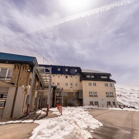 Albergue Inturjoven Sierra Nevada Eksteriør bilde