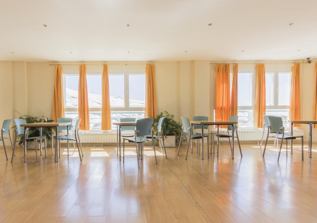 Albergue Inturjoven Sierra Nevada Eksteriør bilde